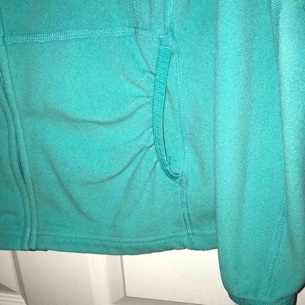 The North Face Hooded Zip Up Fleece - Picture 2 of 5